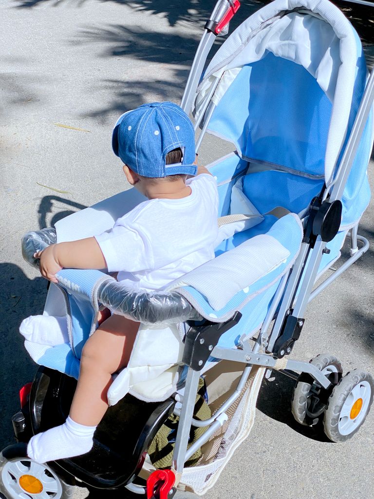Best strollers for flying internationally for babies and toddlers